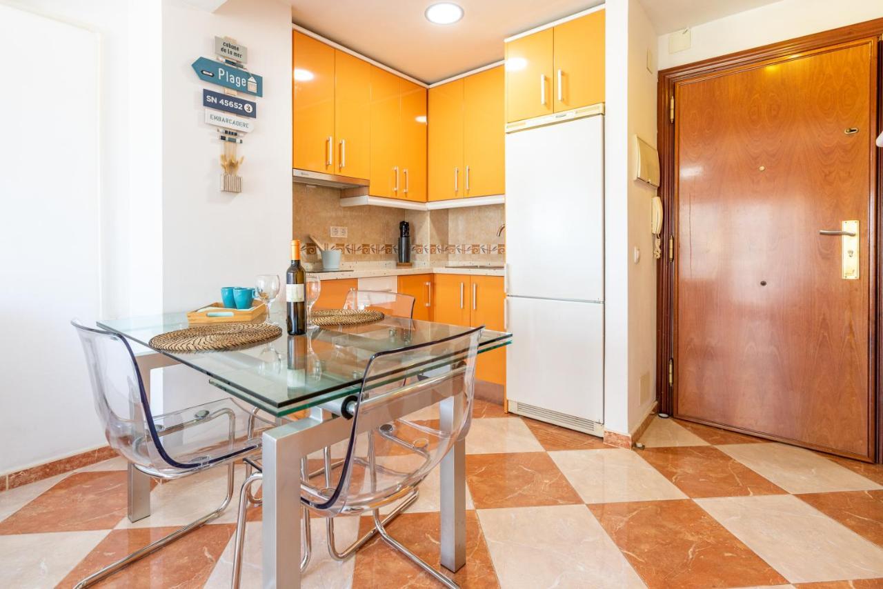 Sunny Seaside Apartment Arroyo De La Miel Exterior photo