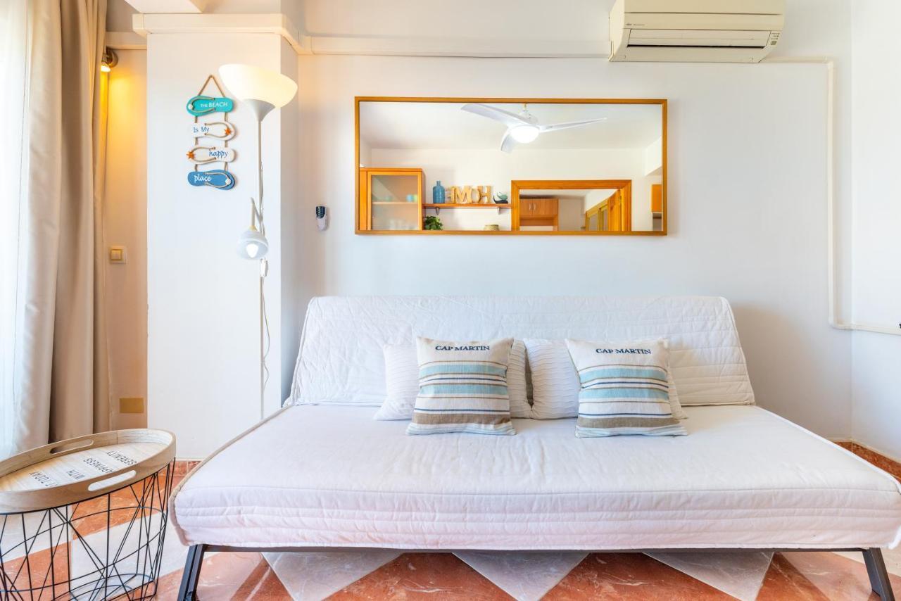 Sunny Seaside Apartment Arroyo De La Miel Exterior photo