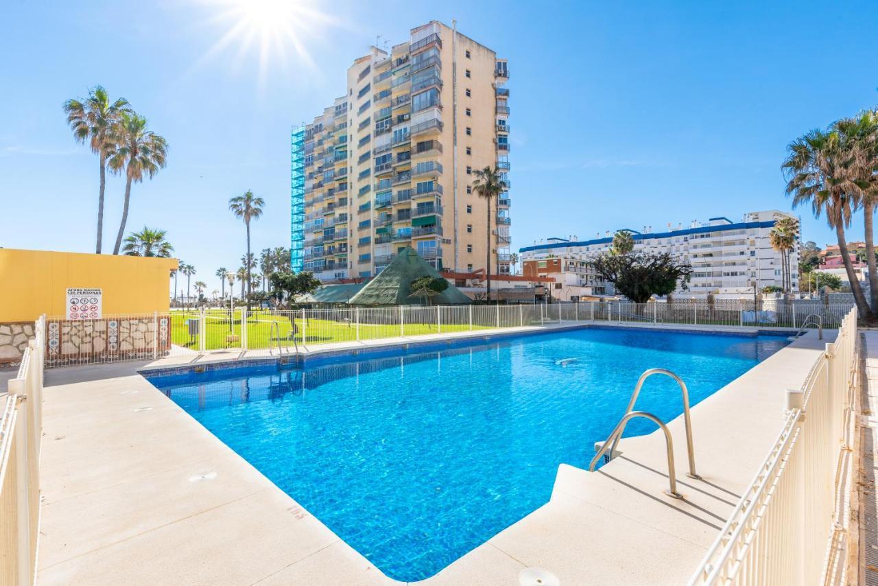 Sunny Seaside Apartment Arroyo De La Miel Exterior photo