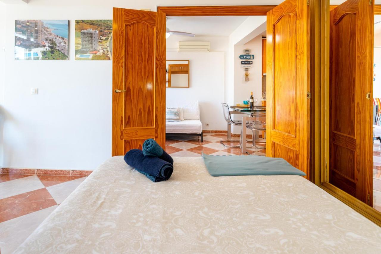 Sunny Seaside Apartment Arroyo De La Miel Exterior photo